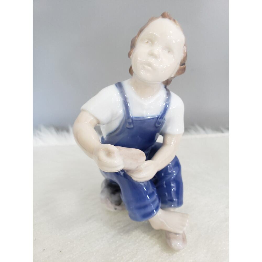 BING &‎ GRONDAHL "HELP ME MOM" #2275 DESIGNED BY MICHAELA AHLMANN